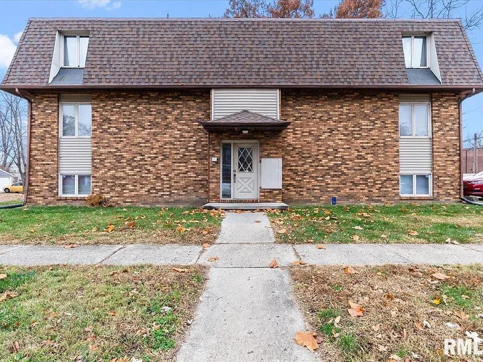 102 W Scarritt St - Image 1